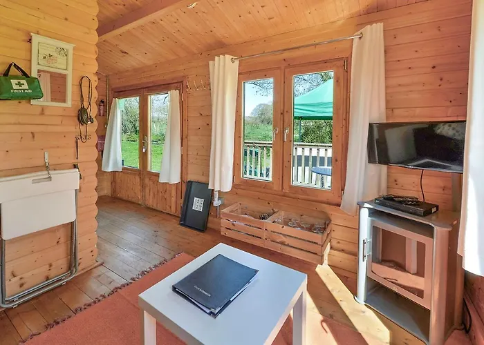 The Cabin With Hot Tub